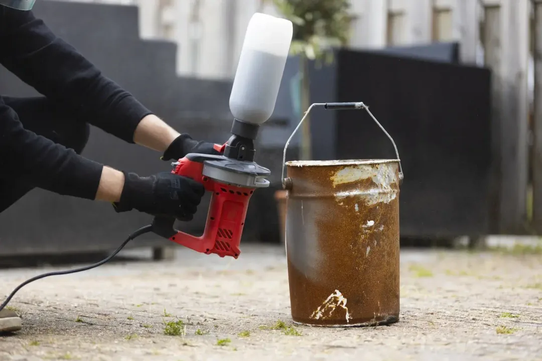 BLSTR Sander in action