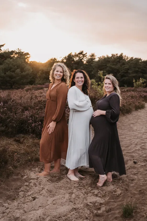 Just Favorites zwangerschapskledij modeshoot trio